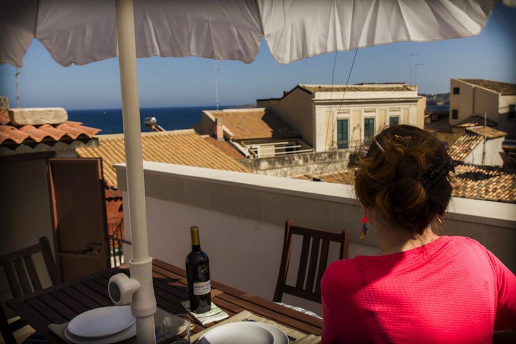 Ortigia Guest House Casa Flora Сиракузы Номер фото